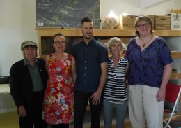 Praten met de actievoerders in Digby: Janet Eaton, Gretchen Fitzgerald, Aaron Ward en Lisa Mitchell